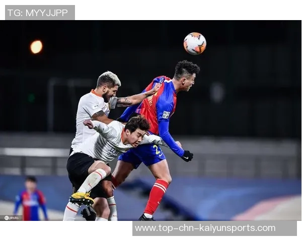 黄海与武汉卓尔激战正酣谁能在赛场上书写新的辉煌篇章